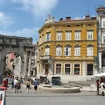 Apartamento Amfora Deluxe Pula