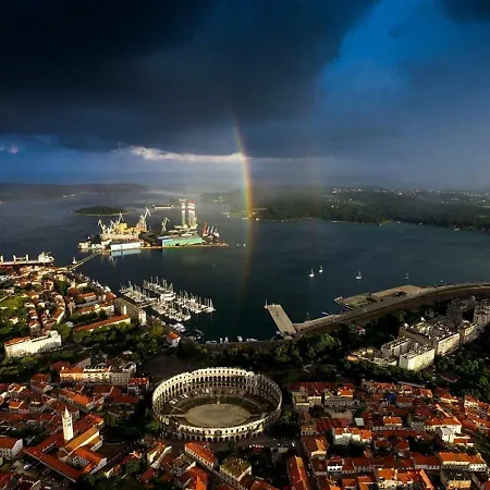 Amfora Deluxe דירה *