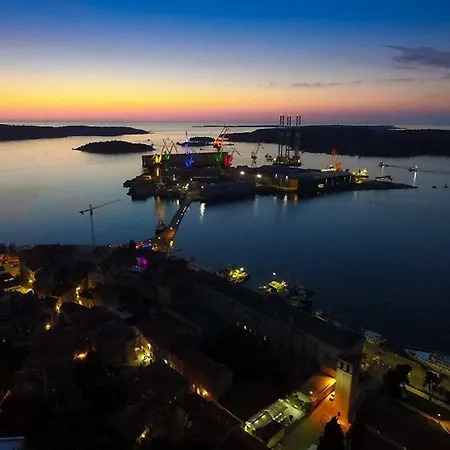 Amfora Deluxe דירה פולה