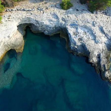 Amfora Deluxe דירה פולה