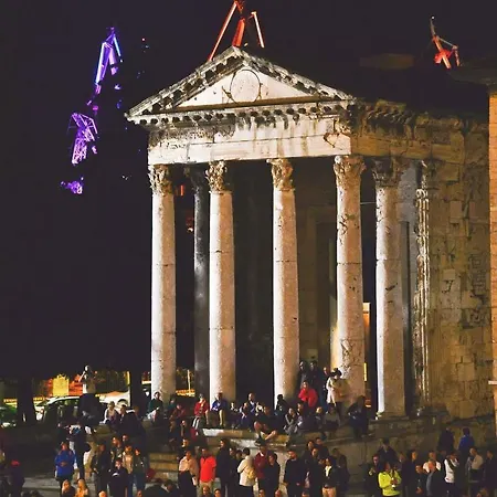 דירה Amfora Deluxe פולה